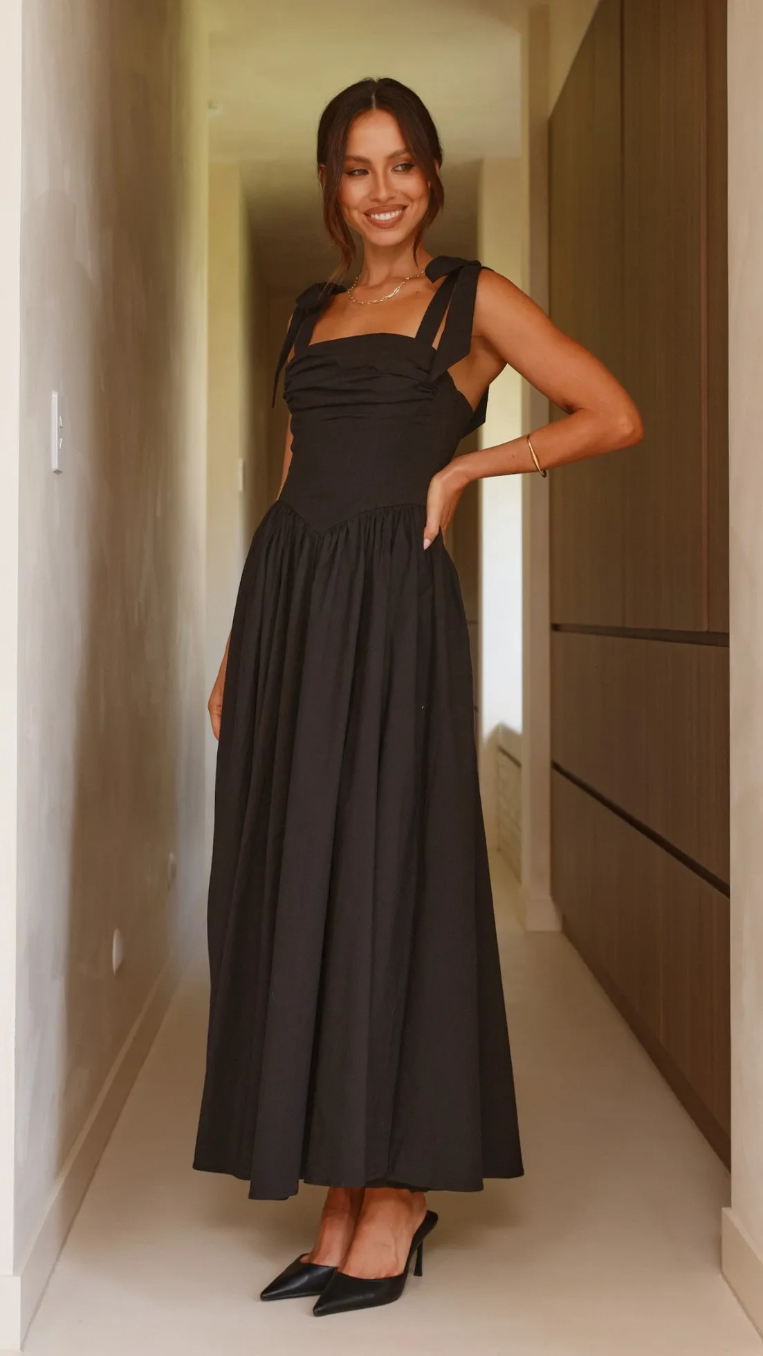 Haisley Maxi Dress - Black Flow River