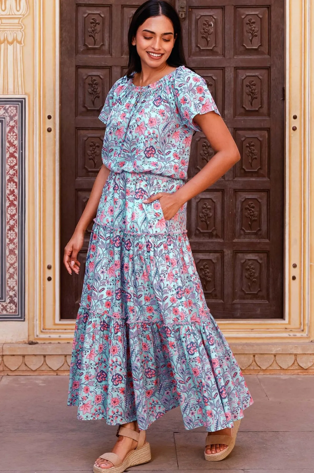 Laidback Style Becks Organic Cotton Block Print Skirt | Gardenia Blue/Red