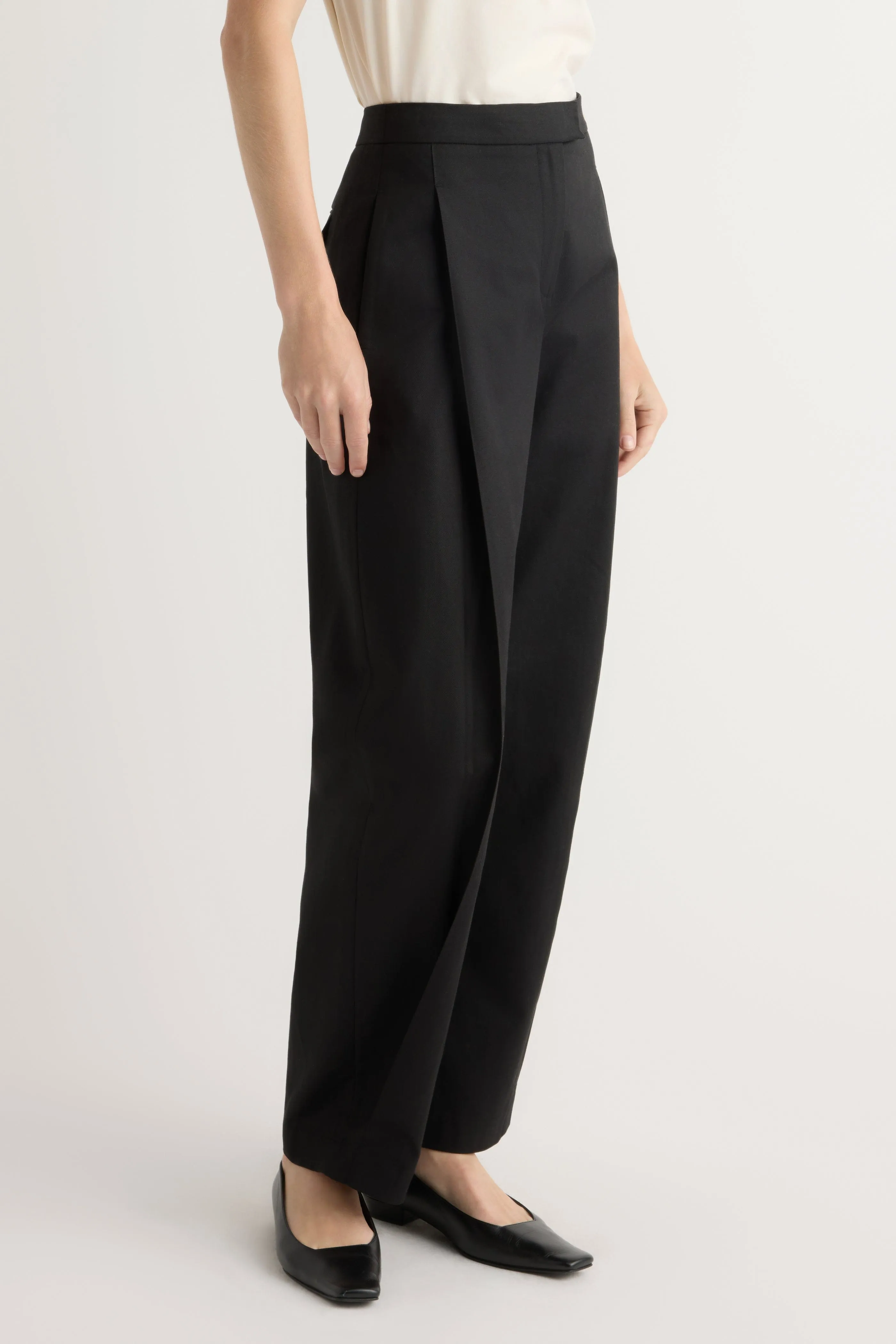 Lucia Tailored Barrel-Leg Pant Cool Weather