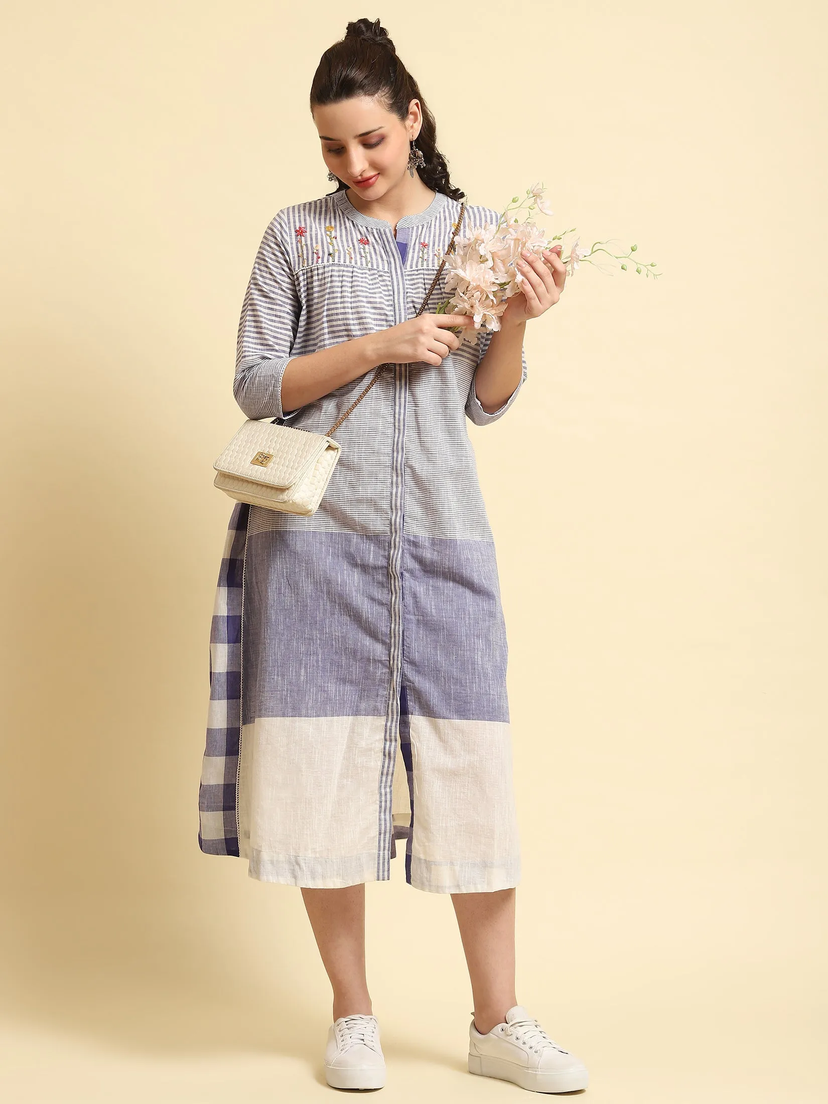 EcoFriendlyDyeProcess Women Blue Stripe Printed Dress